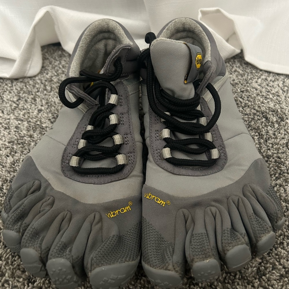 Vibram FiveFinger winter shoes